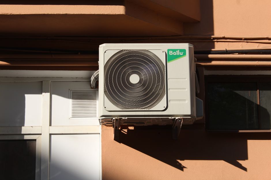 How to Clean AC Condenser Coils in 5 Simple Steps 2 AC condenser coils cleaning outdoor unit
